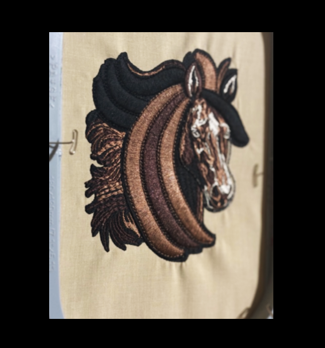 Fringe Majestic Horse 03